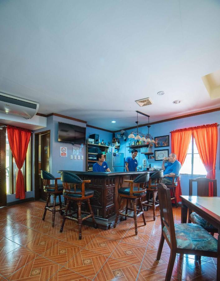 Reddoorz At La Casa Guesthouse Former Reddoorz At Tamarind Street Angeles City Esterno foto